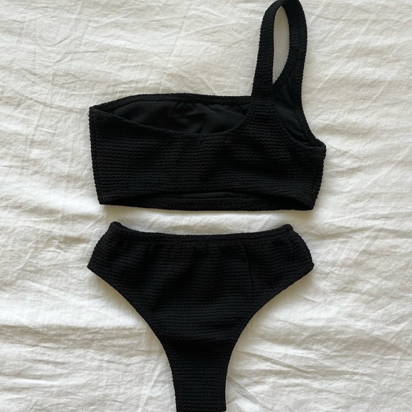 Fashion Nova bikini, one-shoulder - Picture 3 of 4